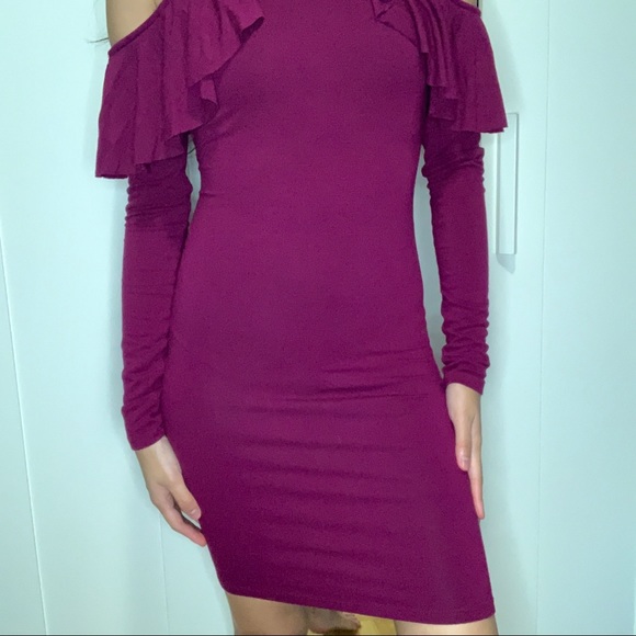 Forever 21 Cut Out Shoulder Ruffle Bodycon Dress - Picture 5 of 15